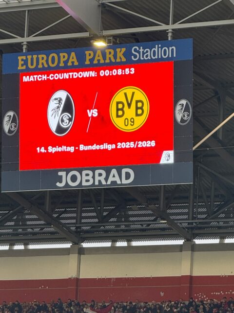Der BVB war im SC-Stadion zu Gast, und WILD war erneut live dabei. Mit einem 1:1-Unentschieden verabschieden sich beide Klubs in die Winterpause. 💙
Der BVB was a guest at the SC stadium, and WILD was live on site once again. With a 1–1 draw, both clubs head into the winter break. 💙
A BVB az SC stadion vendége volt, és a WILD ismét élőben volt jelen. Az 1–1-es döntetlennel mindkét klub a téli szünetre vonul. 💙
#bvb #sc #freiburg #europapark #soccer