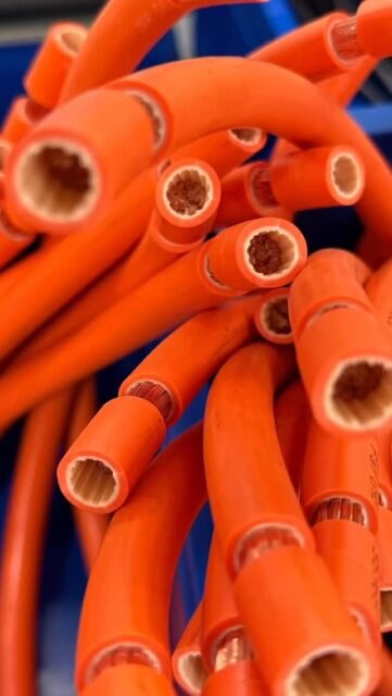 Unser Leben ist bunt - und unsere Kabel auch 💙 

Our life is colorful – and our cables are too. 💙 

Az életünk színes – és a kábeleink is azok. 💙

#Color #life #is #beautiful #wild