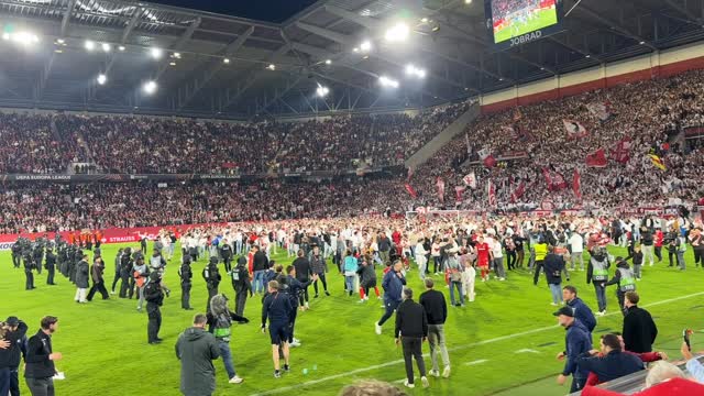 Sooooo schön! Der SC Freiburg ist im FINALE! 

#SC #freiburg #Finale #Istanbul
